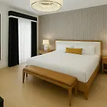 Elan Hotel